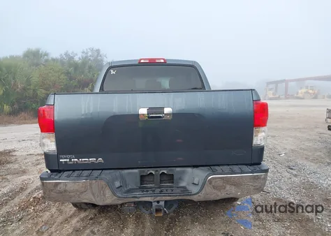 2010 Toyota Tundra Grade 5.7L V8 z USA, uszkodzony, nr VIN 5TFEY5F14AX094226